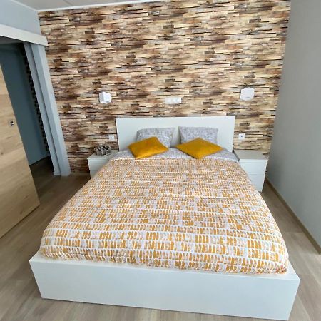 Logements Equipes A Onnaing Avec Espace Balneo En Option Proche Toyota, Autoroute Et Valenciennes Ngoại thất bức ảnh