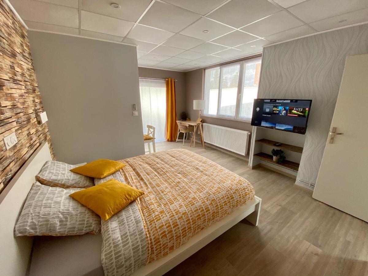 Logements Equipes A Onnaing Avec Espace Balneo En Option Proche Toyota, Autoroute Et Valenciennes Ngoại thất bức ảnh